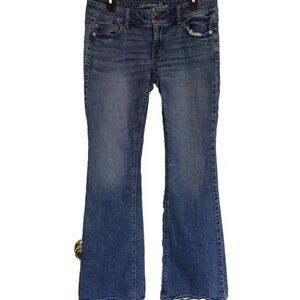 Junior Women's Size 10 Stretch Regular Bootcut Jeans❣💘